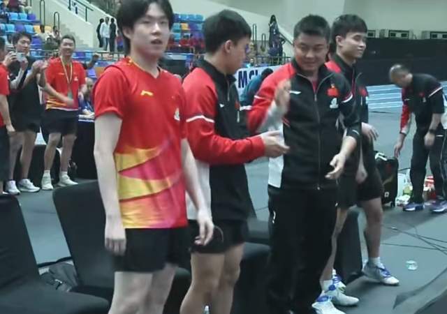 都是关键时, 这场比赛就 都是关键时, 这场比赛就